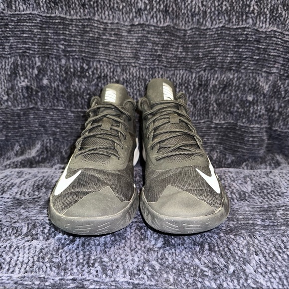Nike Precision IV Black White Basketball Shoes Men's/Youth 5 or Women's 6.5 - Picture 2 of 8